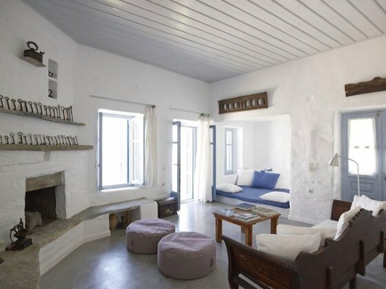 Lefkothea Estate with Private Pool - Photo2