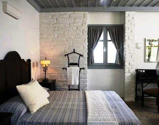 Porto Kea Suites
