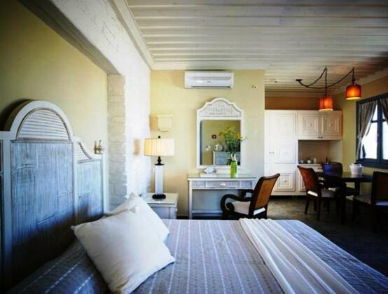 Porto Kea Suites - Photo5