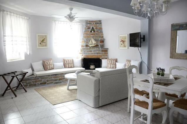 Porto Koundouros Beach and Villas - Photo3