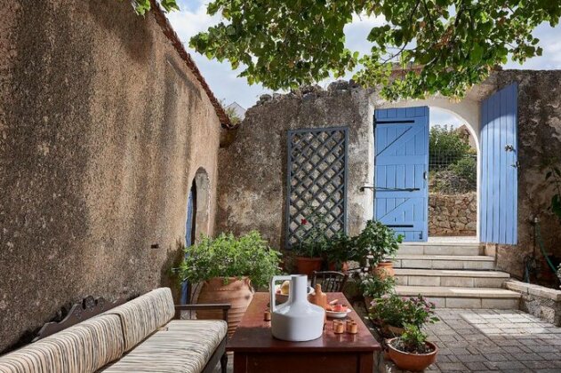 Philyra Farmhouse - Photo5