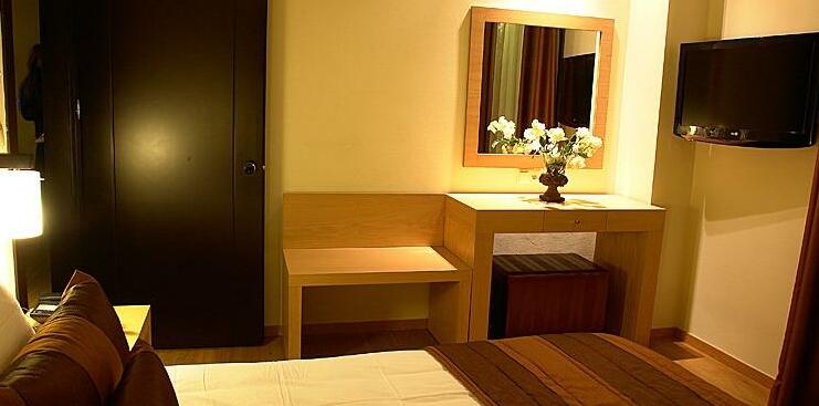 Kristonia Hotel Suites - Photo4