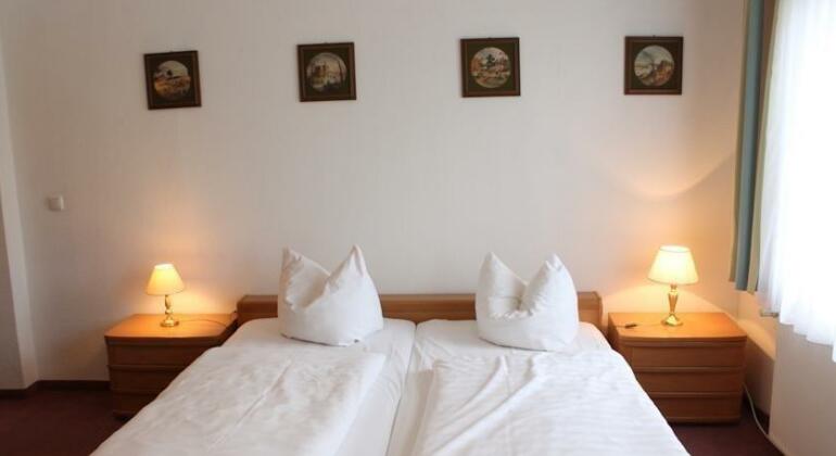 Maria Studios & Rooms - Photo3