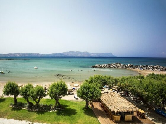 Aphrodite Beach - Photo2