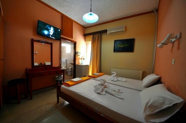 Bikakis Family Apartments - Photo2