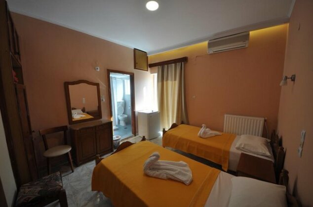Bikakis Family Apartments - Photo3