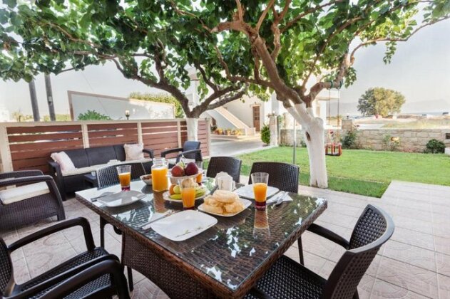 Chrisanna's Residence - Photo2