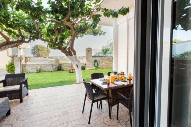 Chrisanna's Residence - Photo3