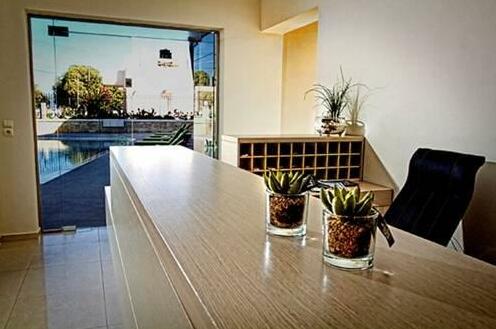 Crystal Bay Hotel - Photo3