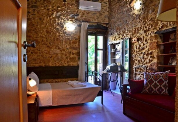 Kamara Stone House - Photo2
