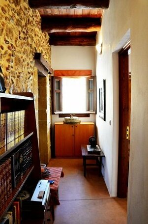 Kamara Stone House - Photo5