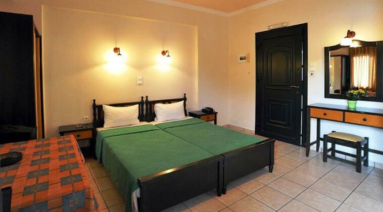 Maria Beach Rooms - Photo3