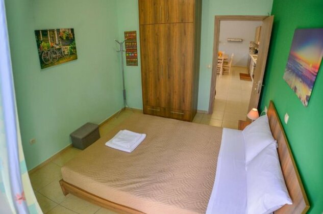 Stelios & Stavros Apartment - Photo3