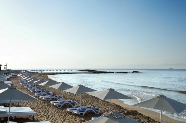 Arina Beach Resort - Photo3
