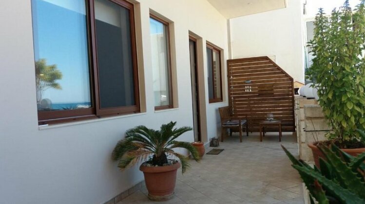 Cozy Home steps from old Port Seafront & Parking - Photo4