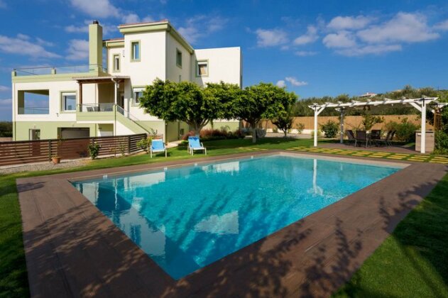 Villa Dimokratia - Photo3