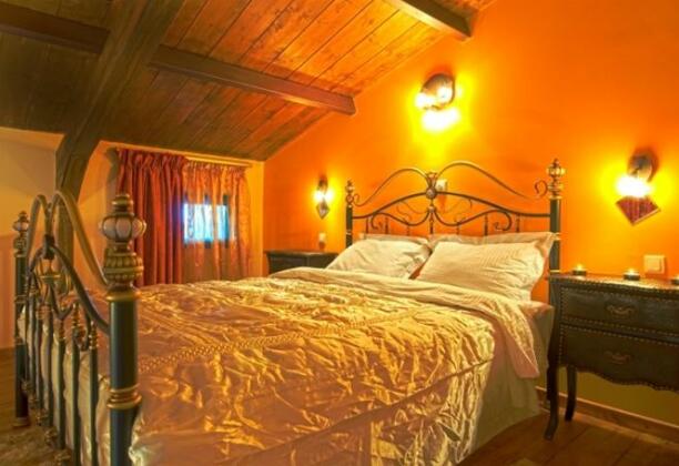 Camelia Suites - Photo2