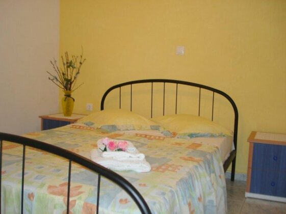 Maria's Houses - Photo3