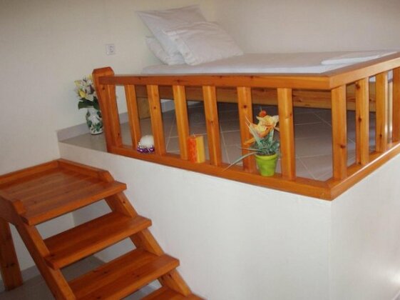 Xenios Zeus Rooms - Photo4