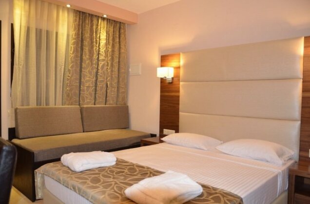4-You Residence - Photo2
