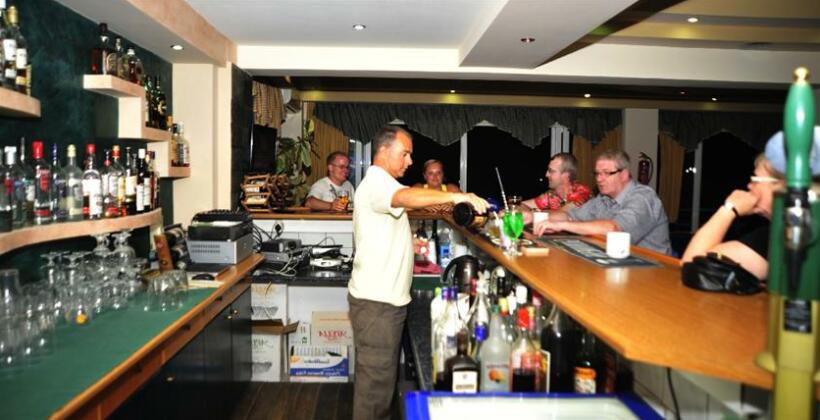 Athinoula Hotel - Photo4