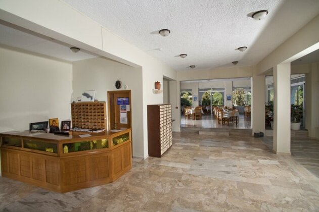 Hermes Hotel - Photo3