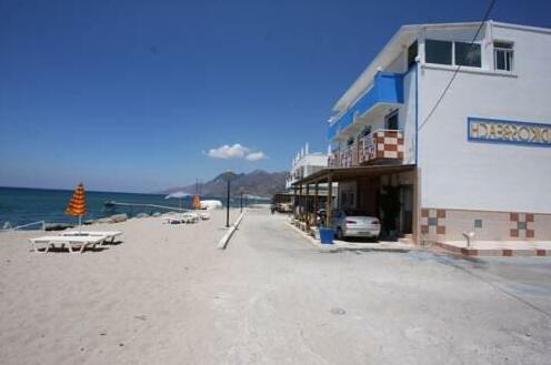 Ladikos Beach Hotel - Photo2