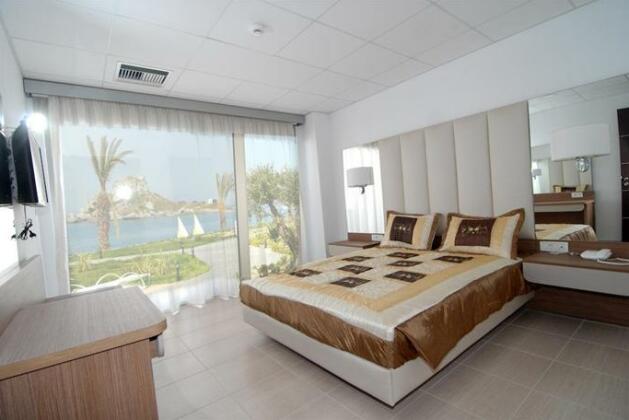 Royal Bay - Photo4