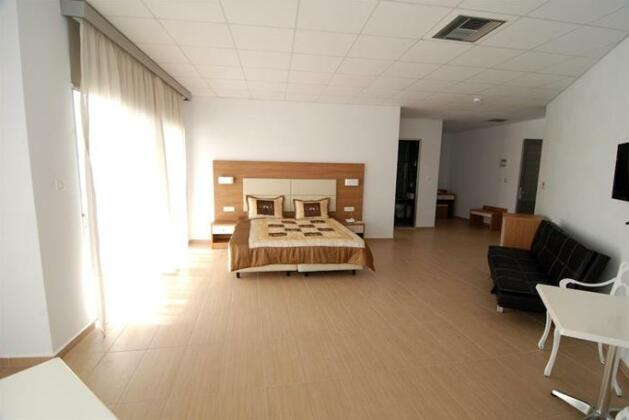 Royal Bay - Photo5