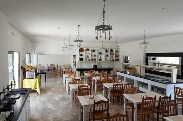 Summer Village Hotel - Photo5