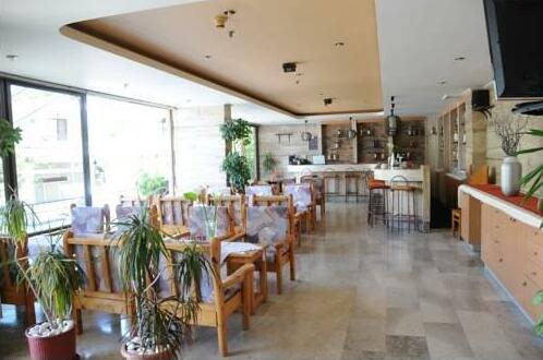 Thomas Hotel - Photo4