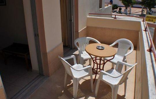 Zouboulia Apartments - Photo3