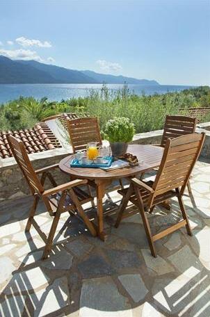Kotronas Bay Bungalows - Photo4