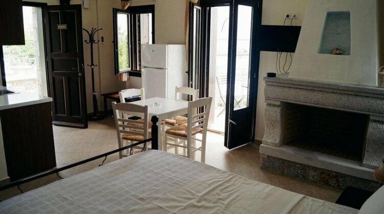 Xenios Kotronas - Photo3