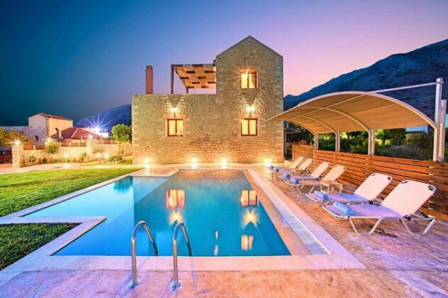 Cretan Sunrise Villa Heated Pool - Photo5
