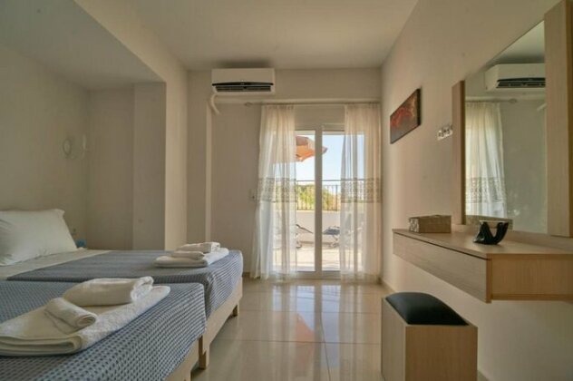 Lake View Suites Kournas - Photo3
