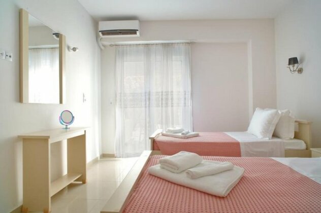 Lake View Suites Kournas - Photo5