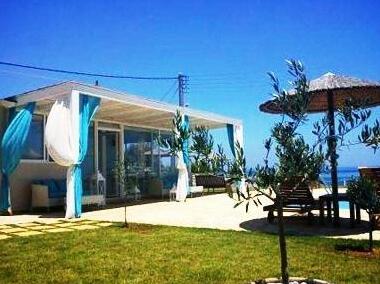 Kyparissia Blue Rooms & Apartments - Photo3