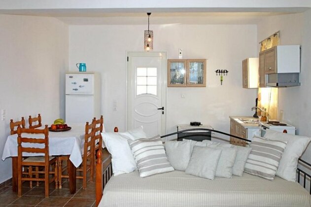 Kythnos Escape on the beach - Photo4