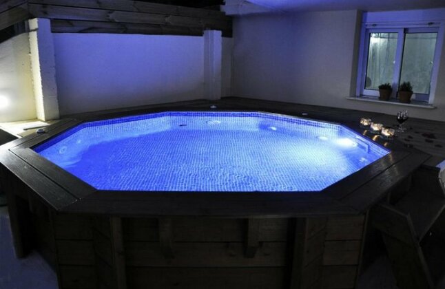 Villa Lakki The View with Heated round pool Jacuzzi - Photo3