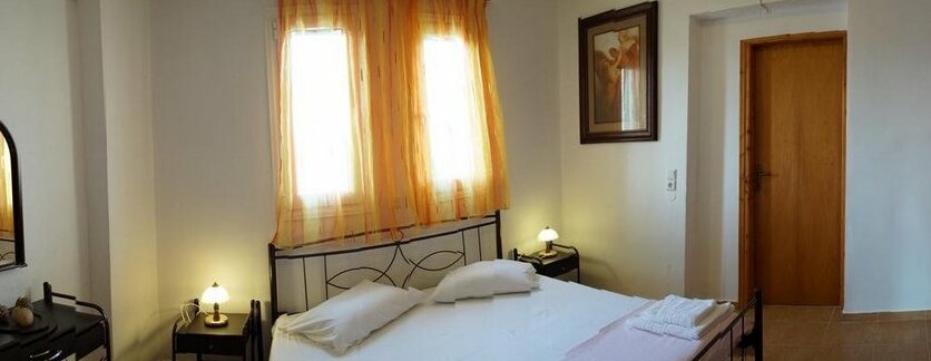 Lampini Villas - Photo3