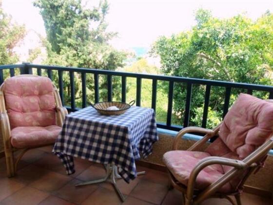 Amarilis Apartments - Photo4