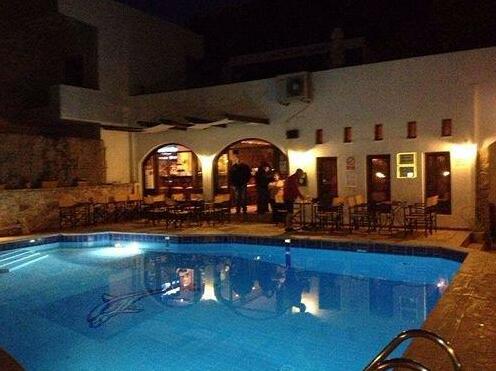 Anny Sea & Sun Apartments - Photo2