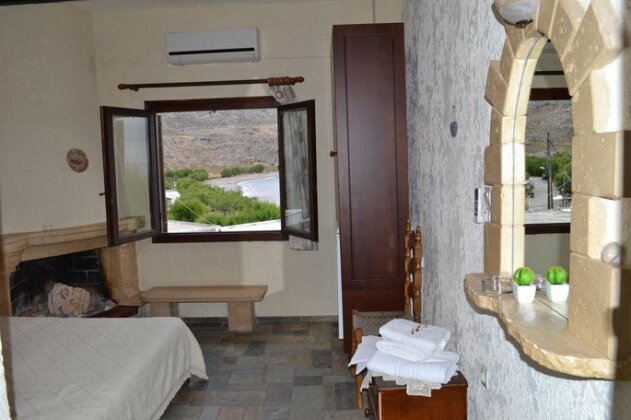 Athena Rooms - Photo5
