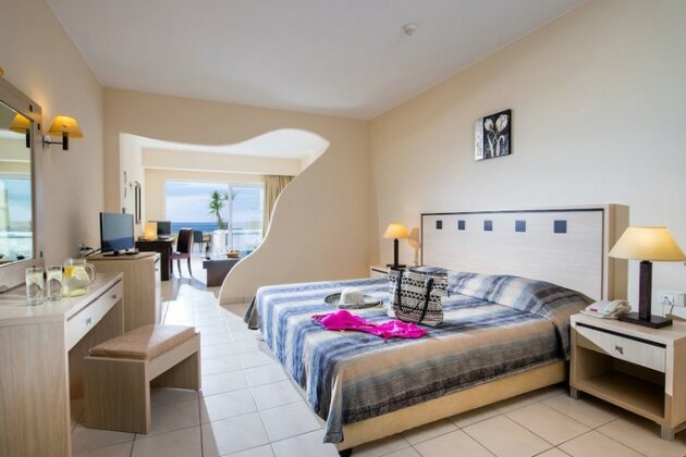 Blue Marine Resort and Spa Hotel - All Inclusive - Photo4