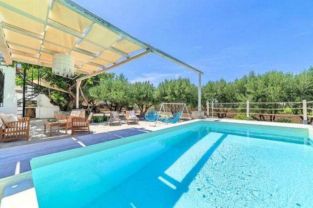 Cretan Lodge - Photo4