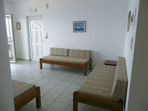 Cypriana Apartments - Photo4