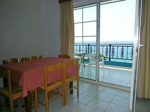 Cypriana Apartments - Photo5