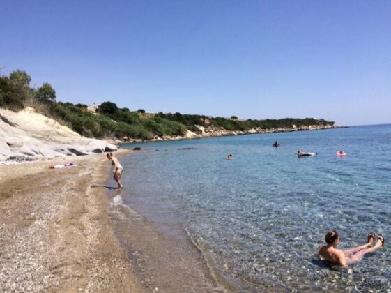 Elena's beach garden - Photo4