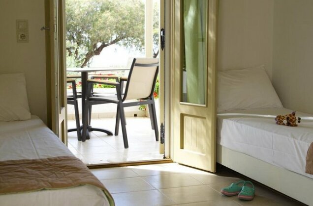 Glaros Apartments A - Photo2